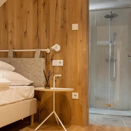 Hegyalja Etterem Es Panzio Guest house